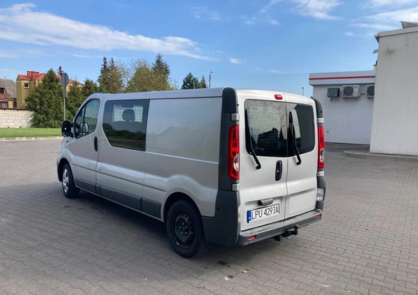 Opel Vivaro cena 36900 przebieg: 215000, rok produkcji 2011 z Puławy małe 79